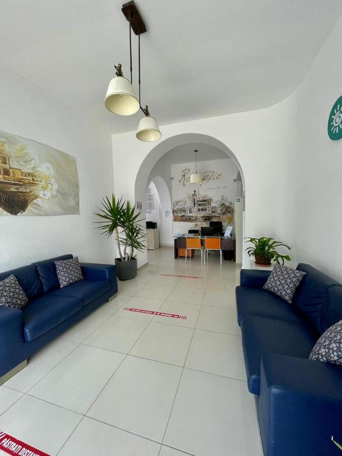 Hostel Cazino Nord Rooms مامايا المظهر الخارجي الصورة