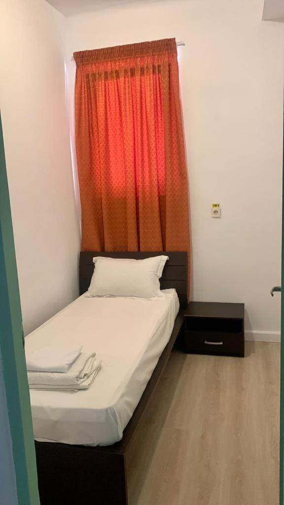 Hostel Cazino Nord Rooms مامايا المظهر الخارجي الصورة