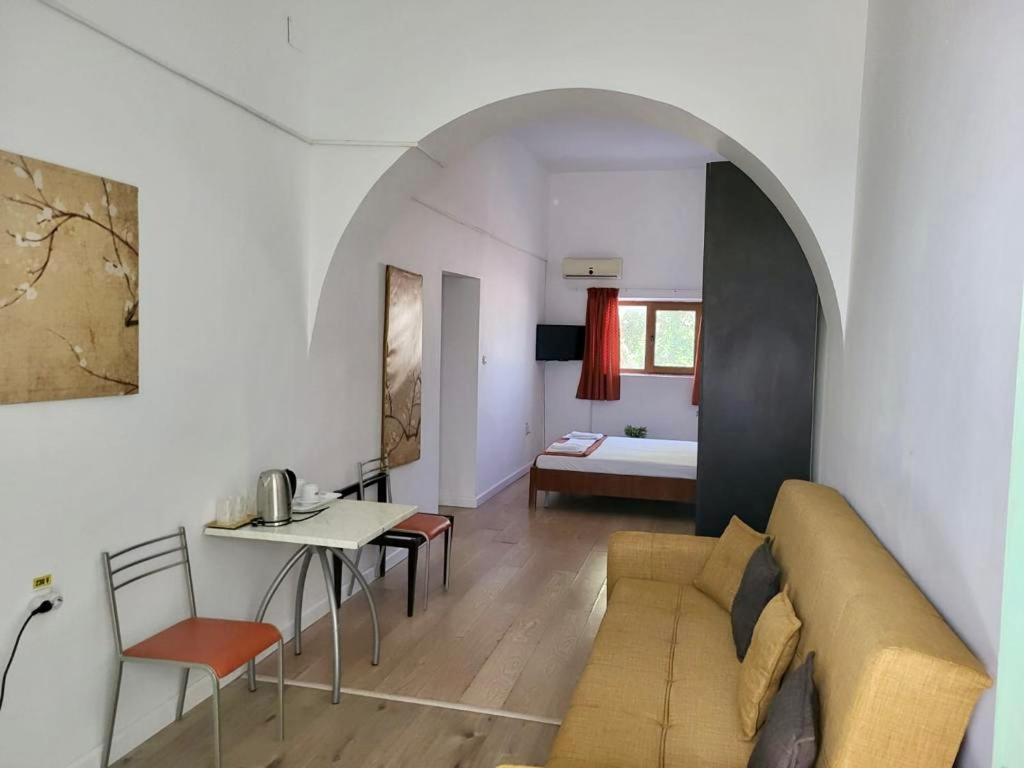 Hostel Cazino Nord Rooms مامايا المظهر الخارجي الصورة