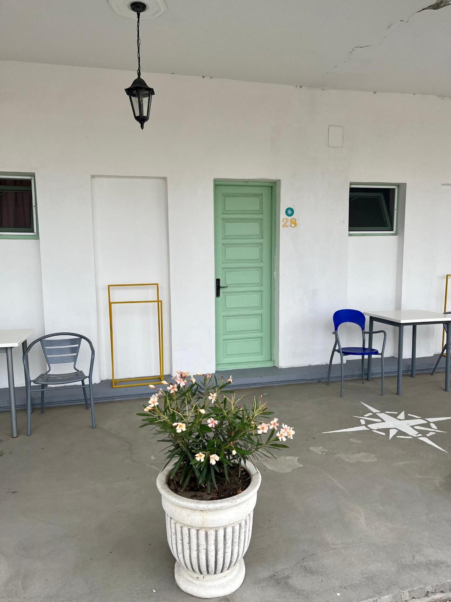 Hostel Cazino Nord Rooms مامايا المظهر الخارجي الصورة